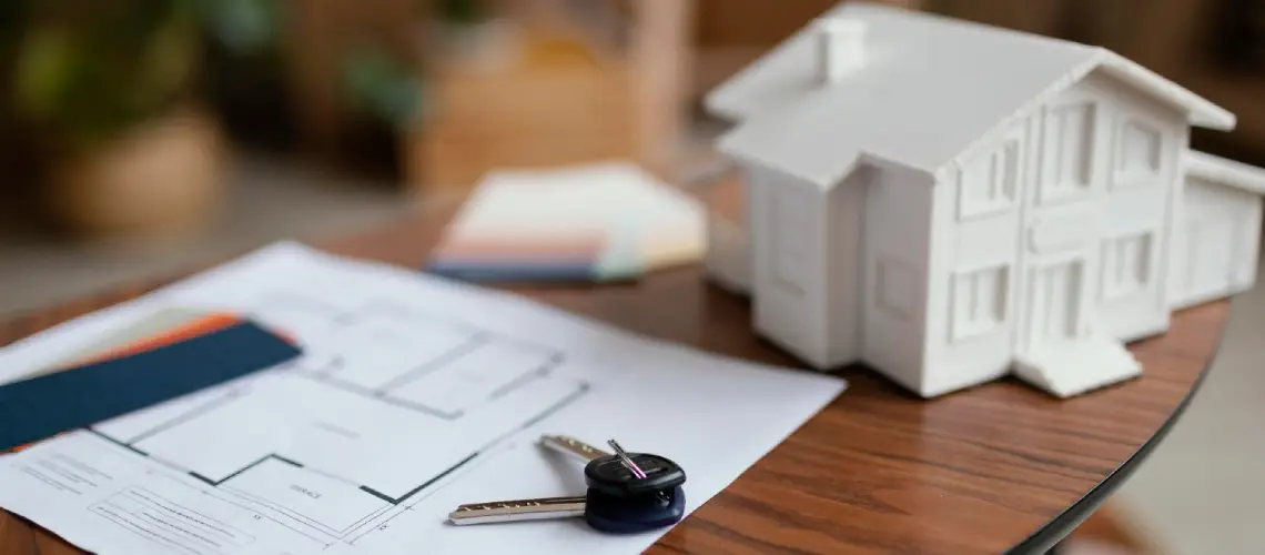 A property valuer assessing a house in Darwin